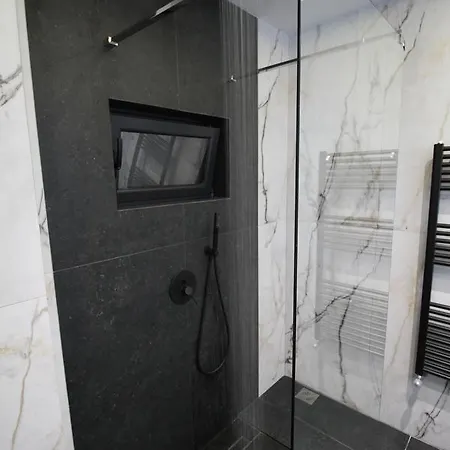 Eros - Luxurious * Saloniki